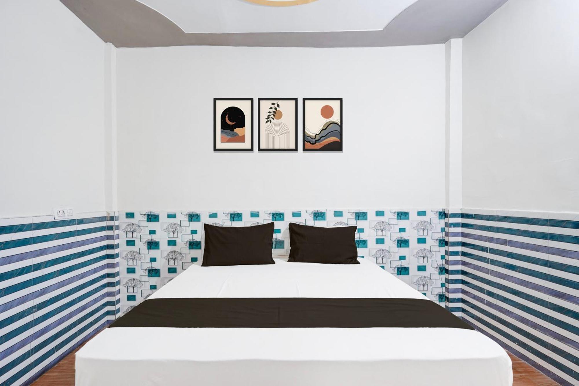 Hotel O Golden Bird Noida Exterior photo