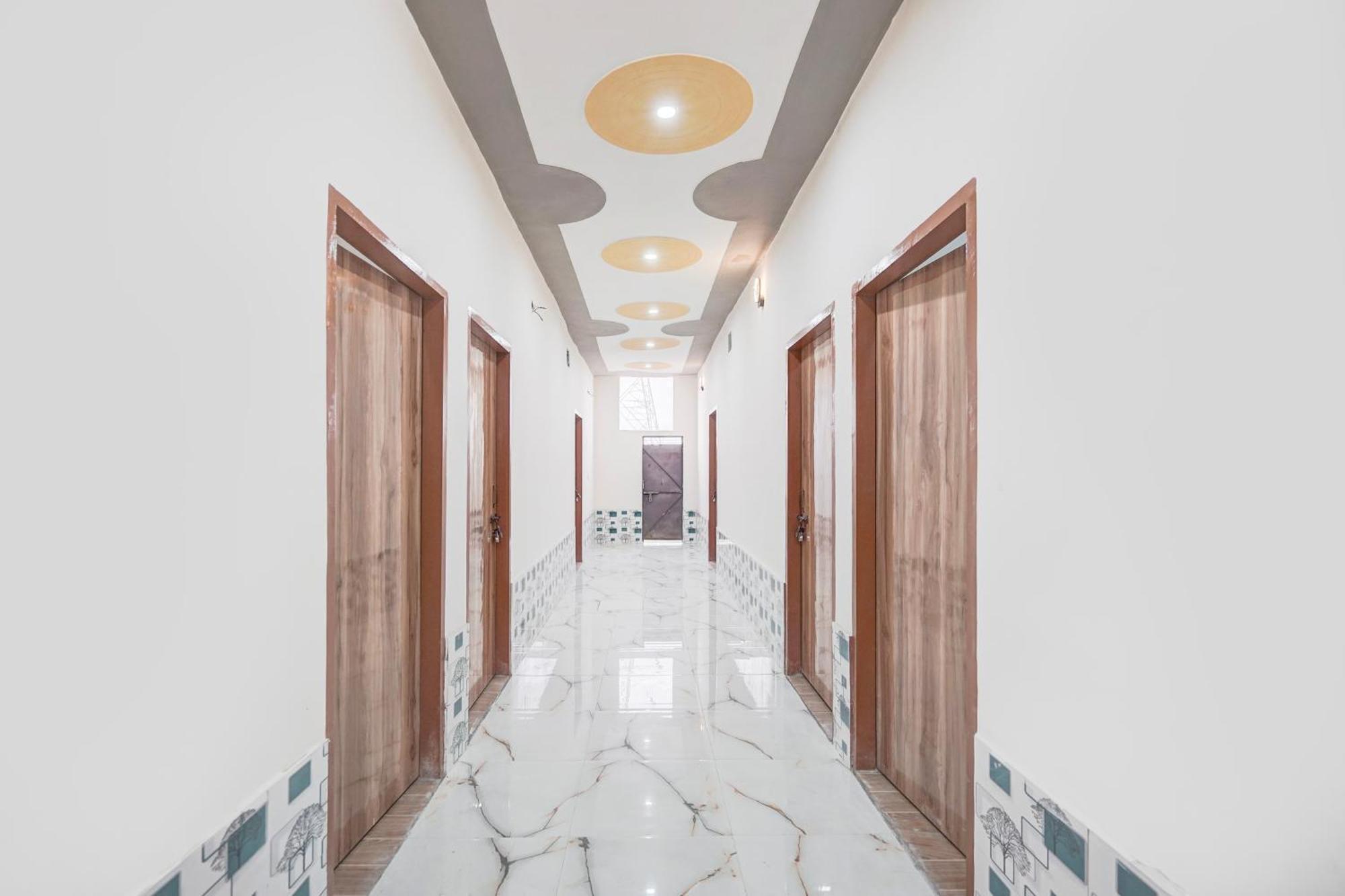 Hotel O Golden Bird Noida Exterior photo